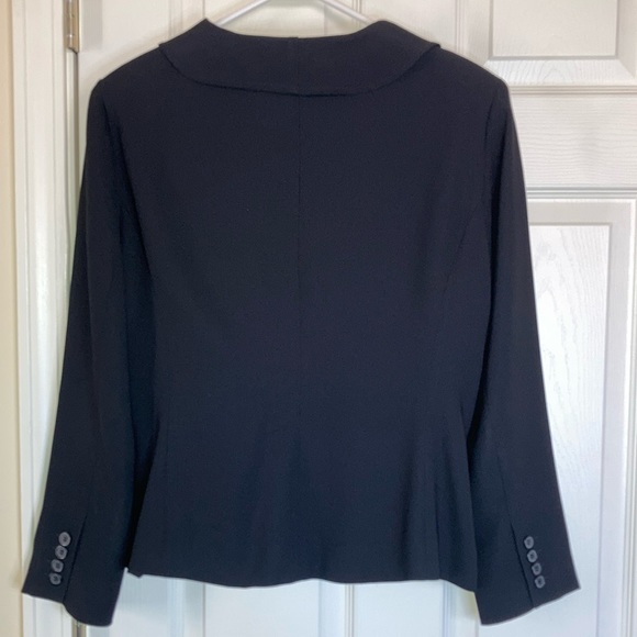 NyGard Black Womens Ruffled Front Jacket - Picture 5 of 5